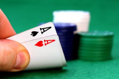 profile-zive-poker-turnaje-poker-hand.jpg